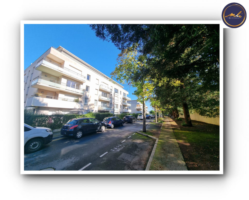 CAEN centre proche Abbaye Aux Dames- T4 (3 chambres) de 85 m² + jardin 150 m² + garage box et cave en sous/sol